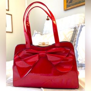 Adorable unbranded bow purse